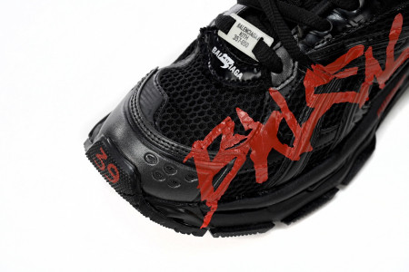 BALCIA Runner Black And Red Characters Balenciaga