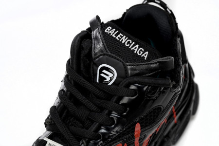 BALCIA Runner Black And Red Characters Balenciaga