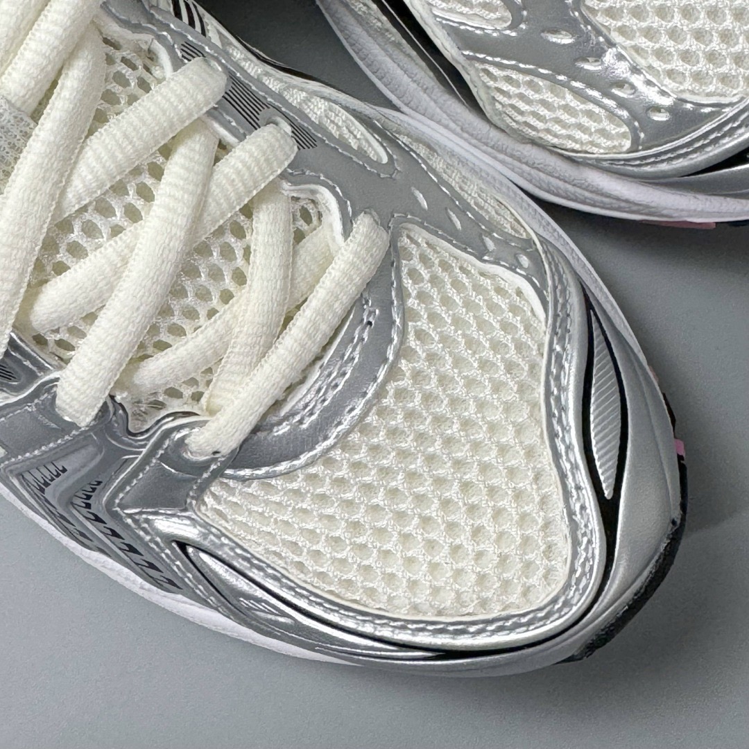 Asics GEL-Kayano 14 1203A57-103