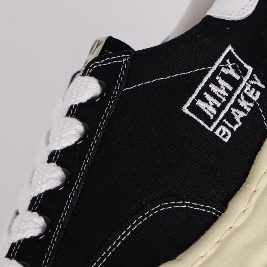 MAISON MIHARA YASUHIRO MMY Sneaker