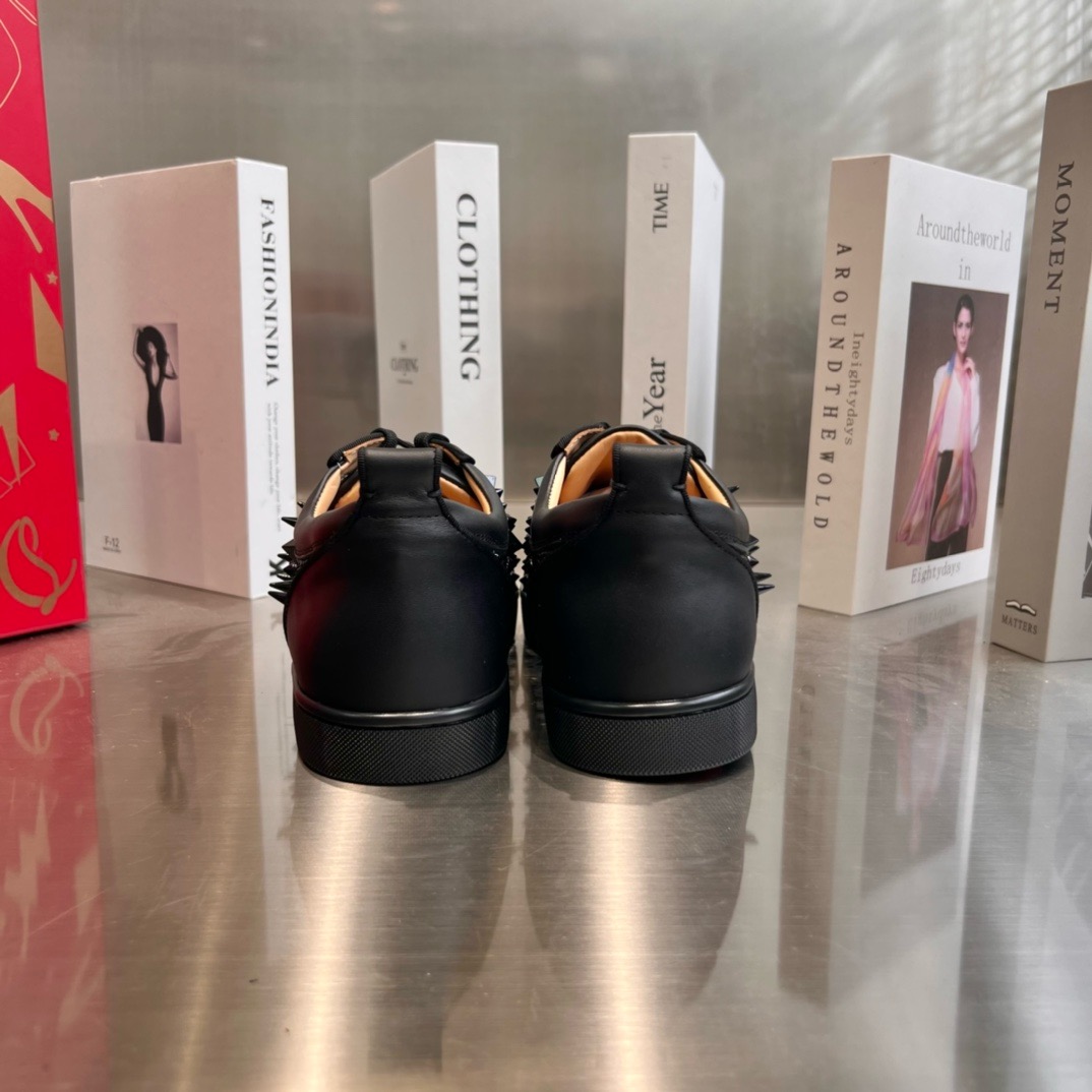 Christian Louboutin Sneaker